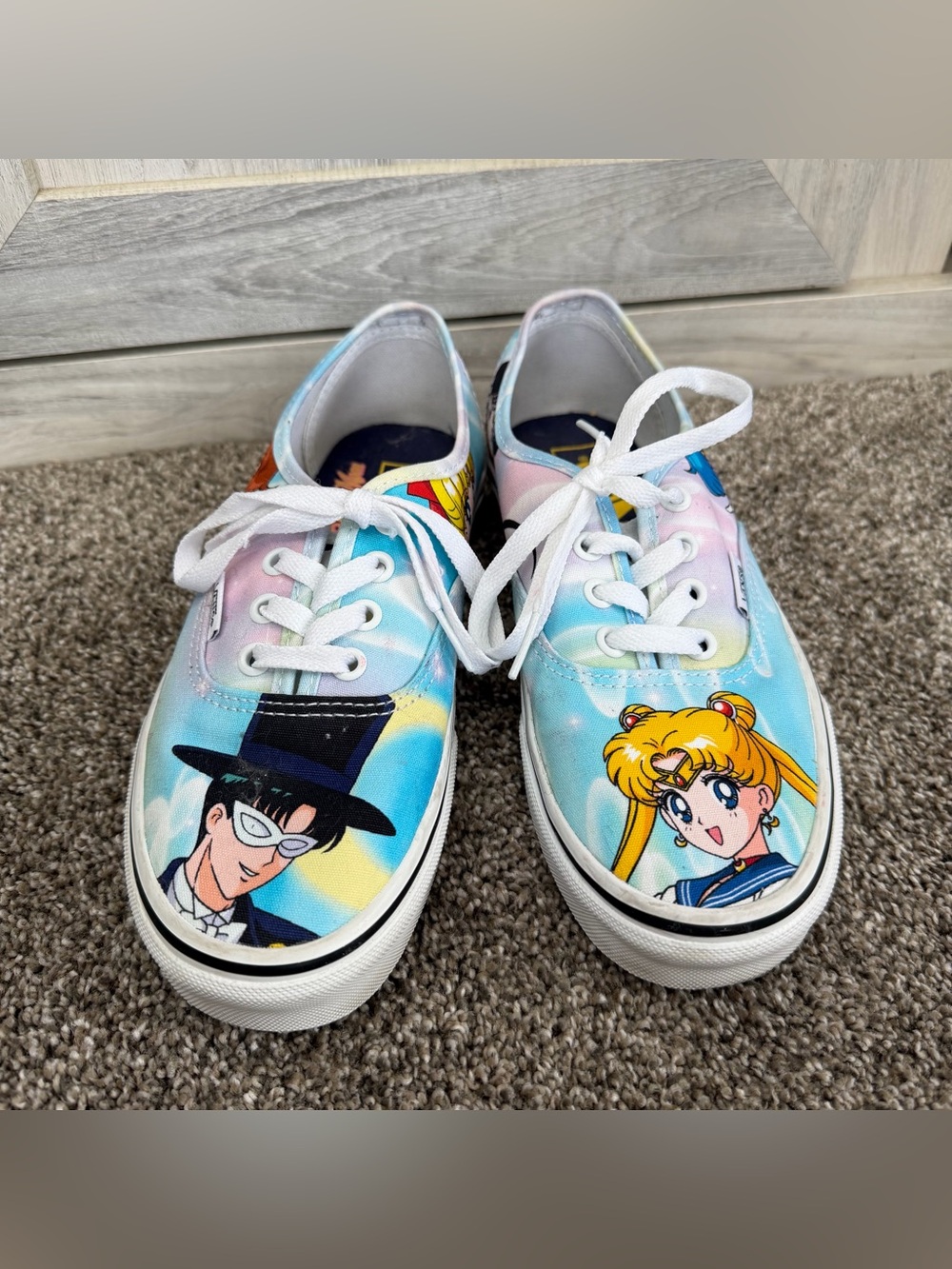 VANS x Sailor moon - Authentic Pretty Guardians Sailor Moon US  size 7 Men’s 5.5